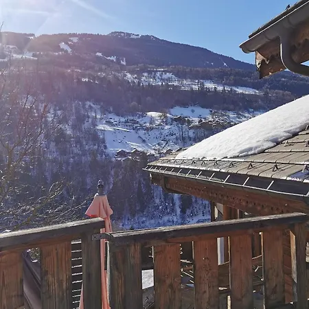Chalet Jacuzzi, Sauna Proche Courchevel 8/10 Pers 샬레 Bozel